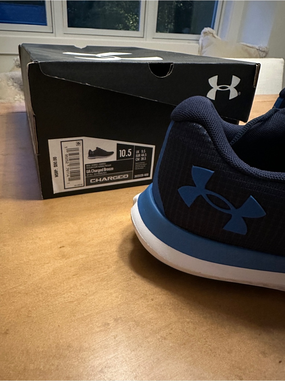 Under Armour Men’s Navy and White Lightweight Training Sneakers - Picture 2 of 6